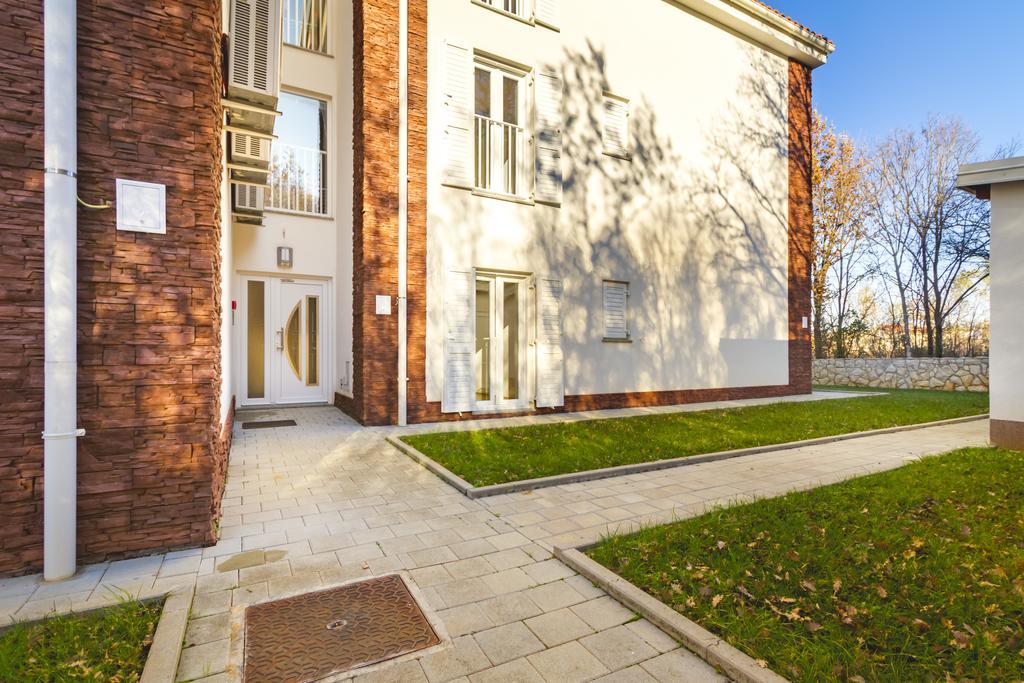 Villa Apartments Futura Vantacici Exterior foto